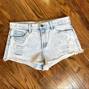 Forever 21 acid wash Jean shorts size-28